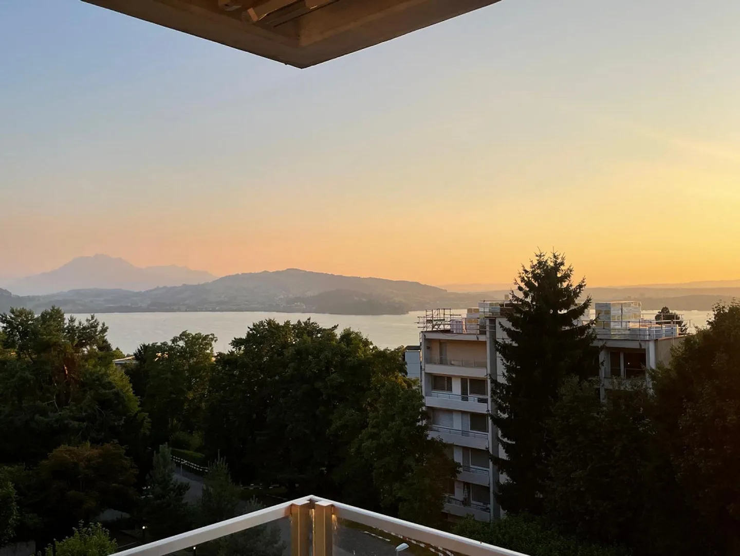 3.5 Room Apartment with View - Photo 2 of 9