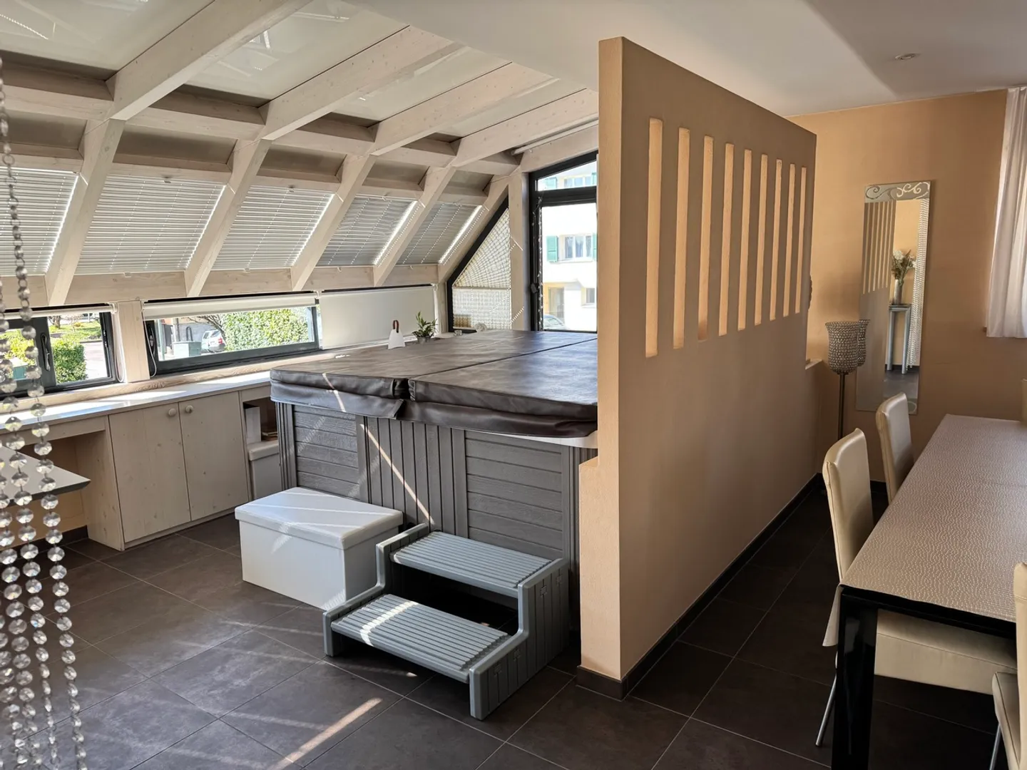 Le Landeron: Wunderschöne Maisonette-Wohnung für diesen Sommer verfügbar - Foto 4 von 15