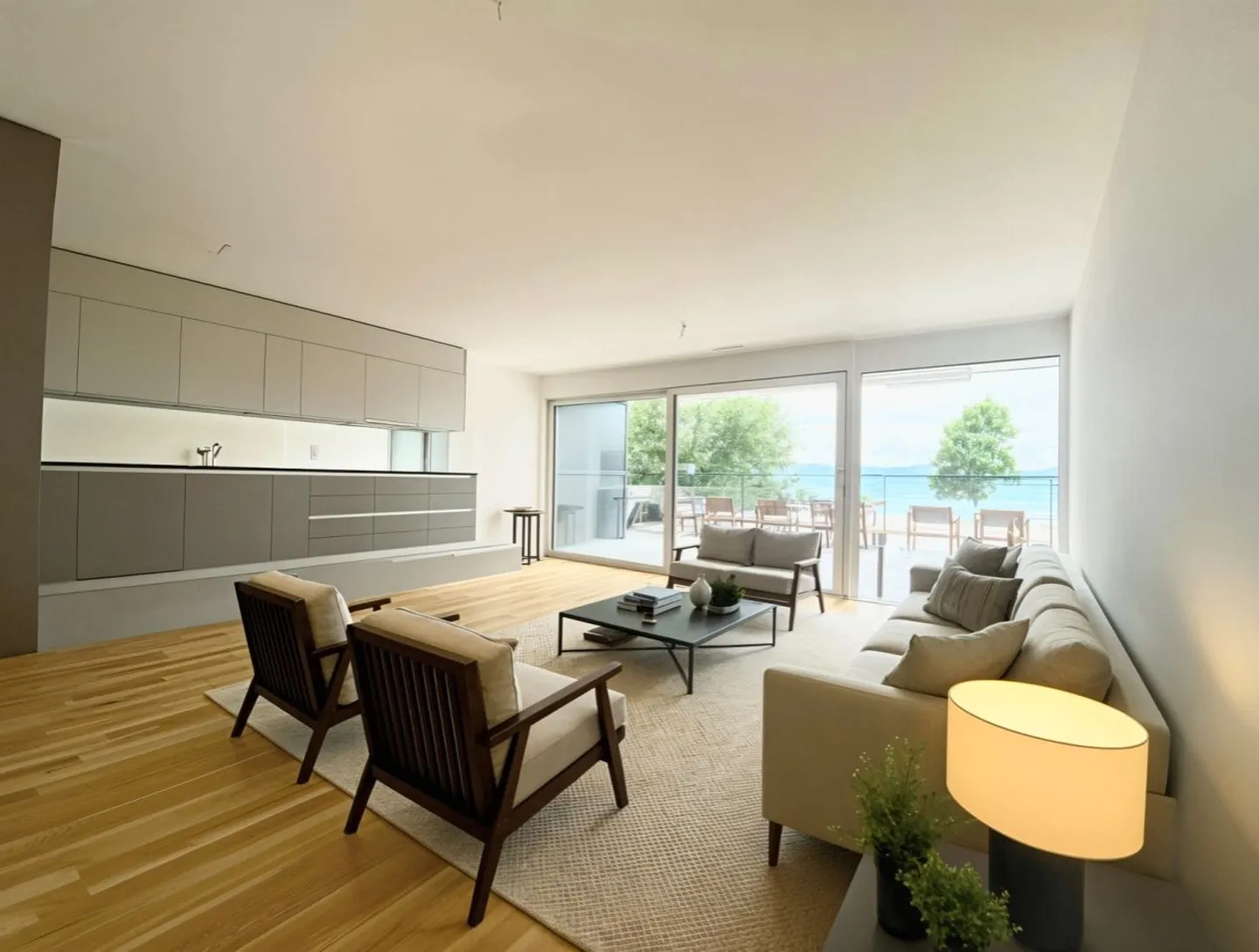 Magnifico appartamento di 3,5 stanze con nuovi standard e vista mozzafiato sul lago - Foto 4 di 13