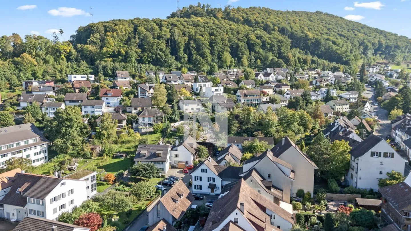 Zentral gelegenes, freistehendes Einfamilienhaus in gefragter Wohnlage - Foto 4 von 11