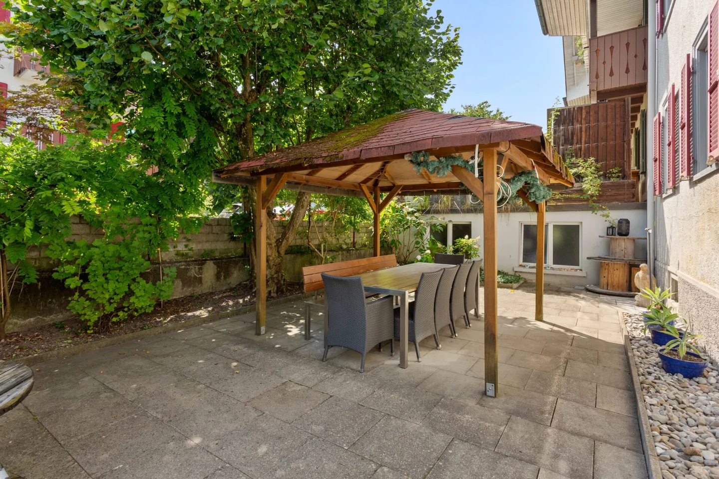 Single-family house with two apartments, renovated in 2020, in Elgg ZH! - Photo 14 of 16