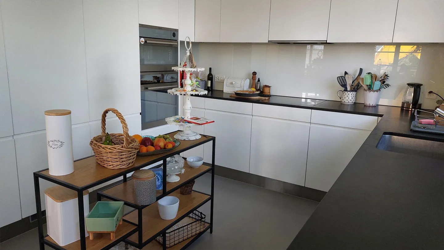 5.5 Room Maisonette Apartment in a Central Location in Winterthur - Photo 3 of 10