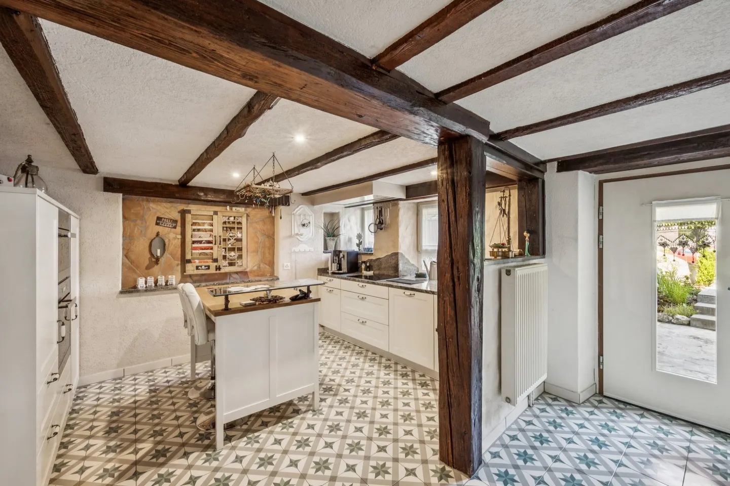 Well-maintained living experience with plenty of space and views - Photo 3 of 5