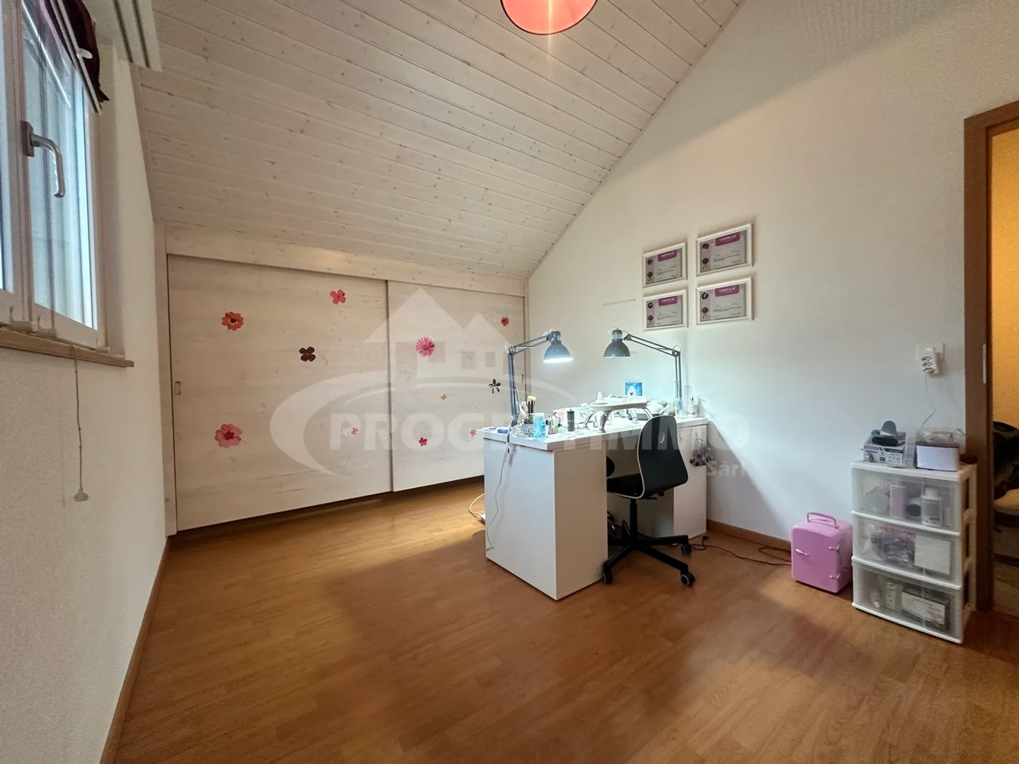 GERÄUMIGE FAMILIENVILLA - Foto 10 von 14