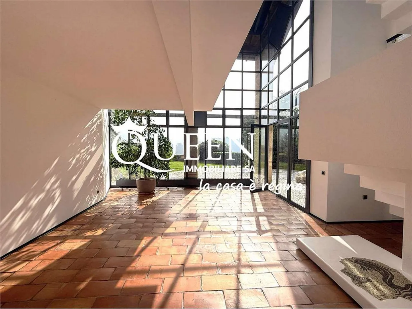 Muzzano: Magnificent Villa with Charm, 6.5 Rooms with Lake View and Large Garden - Photo 4 of 13