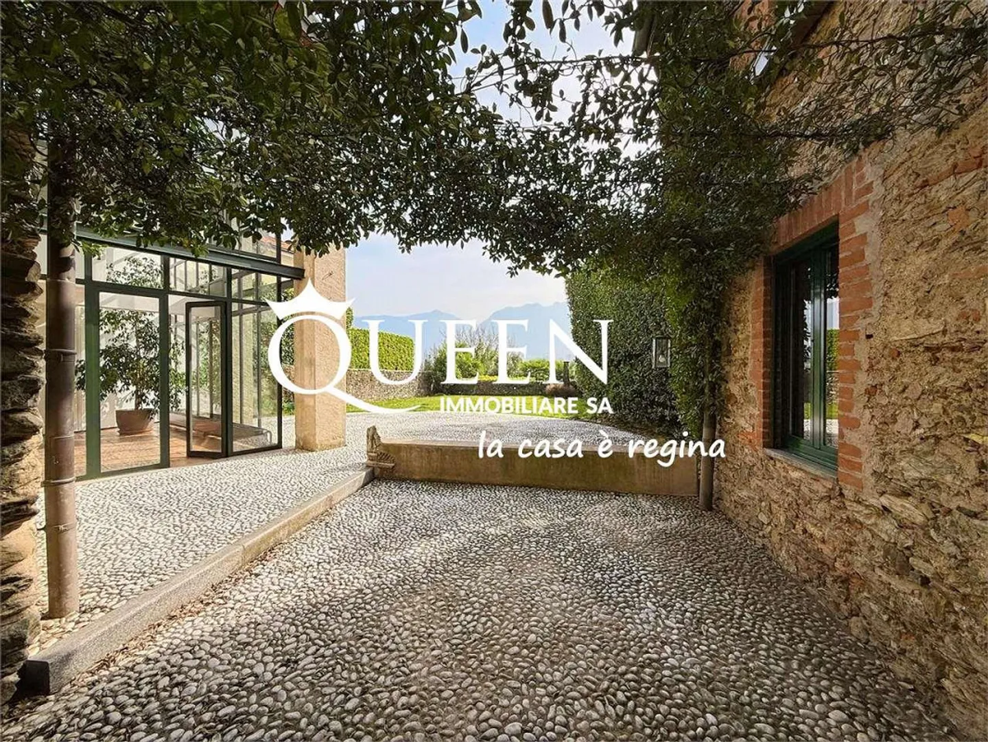 Muzzano: Magnificent Villa with Charm, 6.5 Rooms with Lake View and Large Garden - Photo 6 of 13