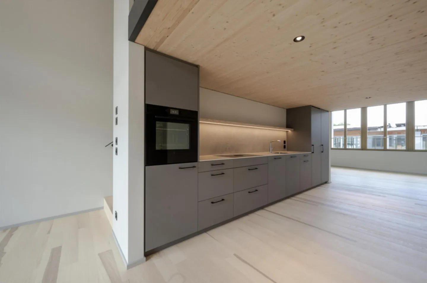 Loft avec de Vraies Hautes Pièces - Photo 5 sur 11