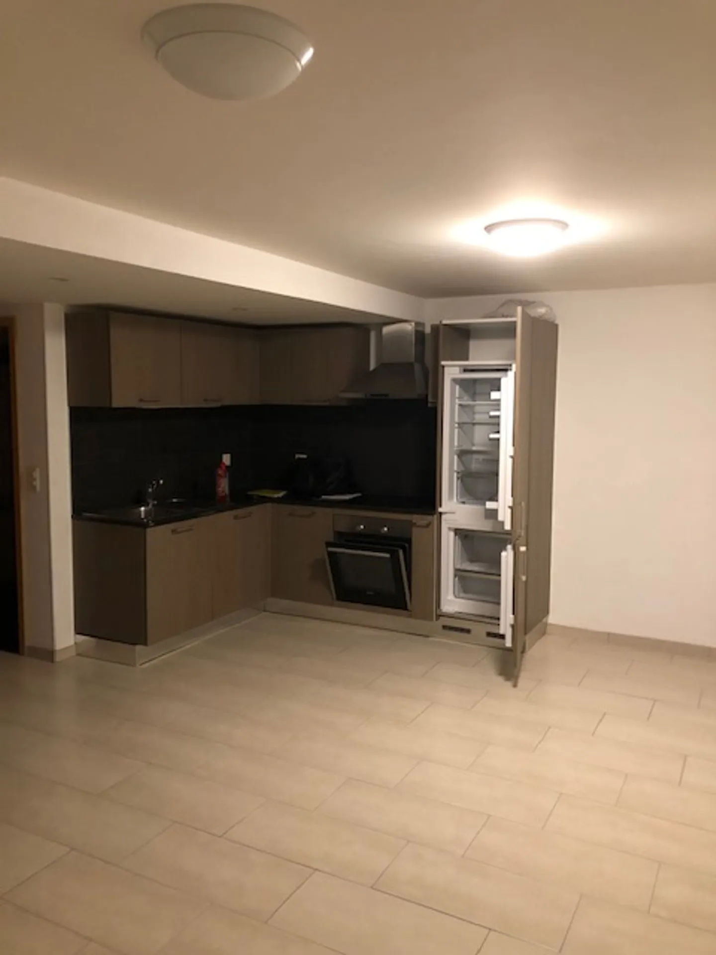 Apartment with terrace 2.5 rooms - Photo 2 of 8