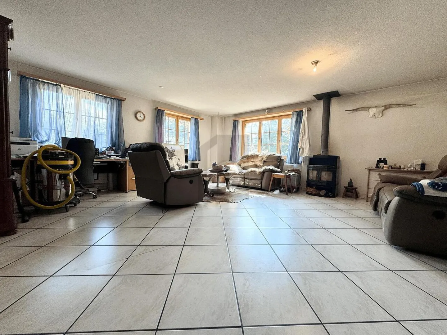 GERÄUMIGE RENOVIERTE VILLA - Foto 4 von 5