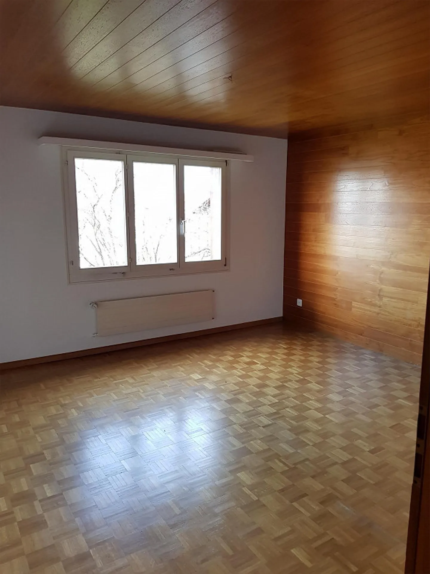 Sezione di casa di 4,5 stanze con grande giardino e garage - Foto 6 di 15