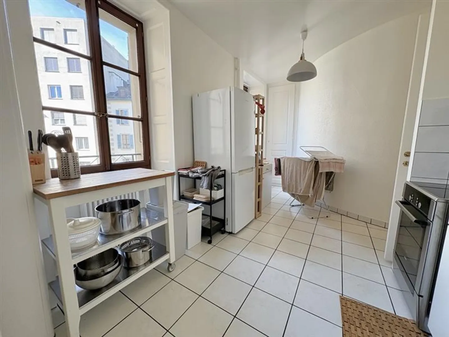 Superbe appartement idéalement situé - Photo 5 sur 8