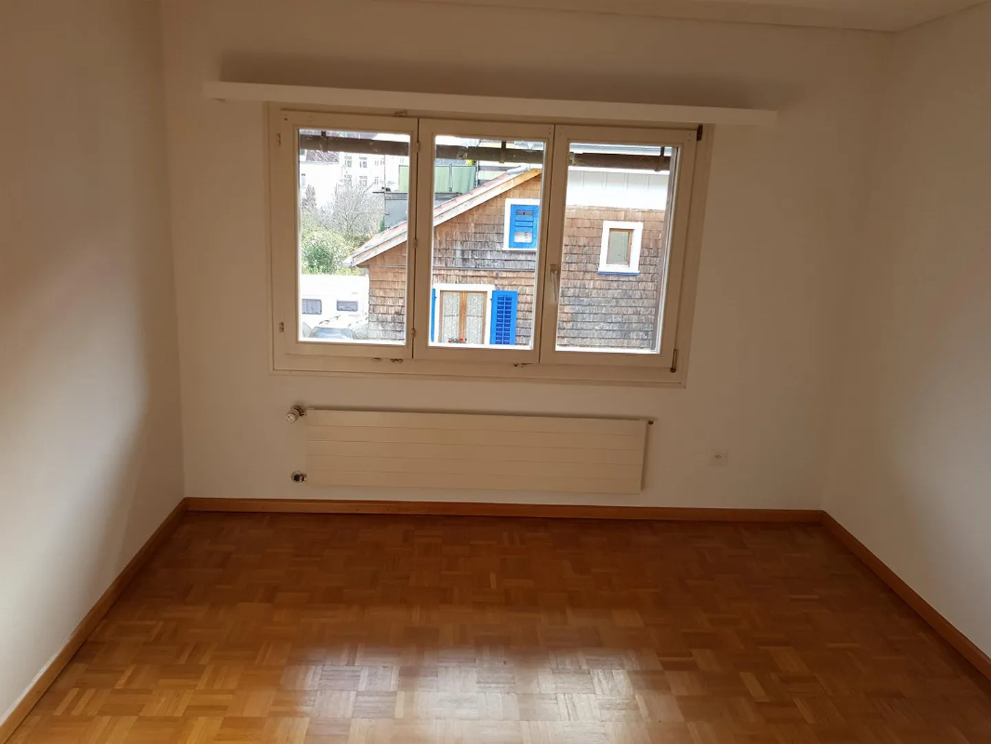 Sezione di casa di 4,5 stanze con grande giardino e garage - Foto 7 di 15