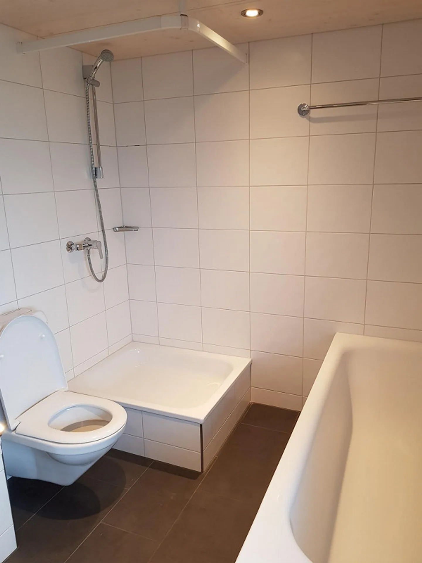 Sezione di casa di 4,5 stanze con grande giardino e garage - Foto 10 di 15