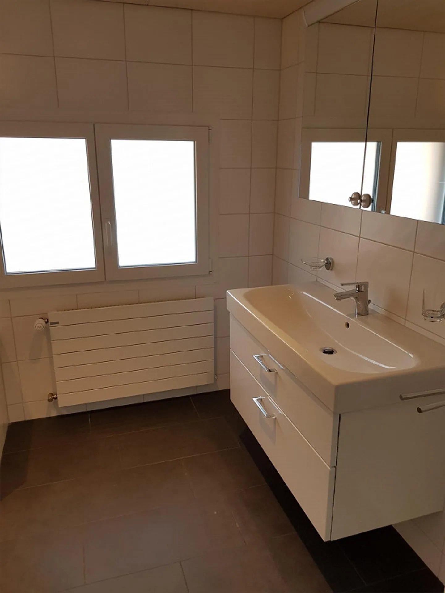 Sezione di casa di 4,5 stanze con grande giardino e garage - Foto 9 di 15