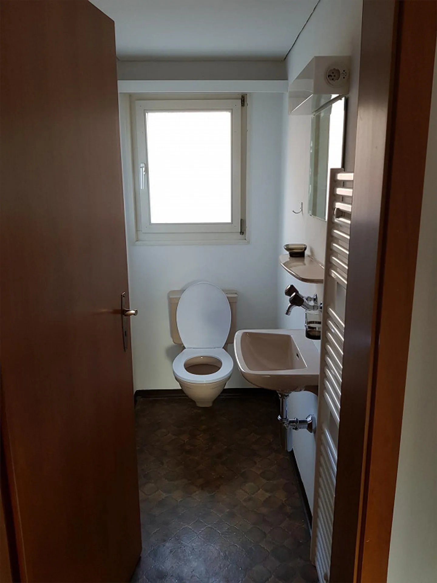 Sezione di casa di 4,5 stanze con grande giardino e garage - Foto 11 di 15