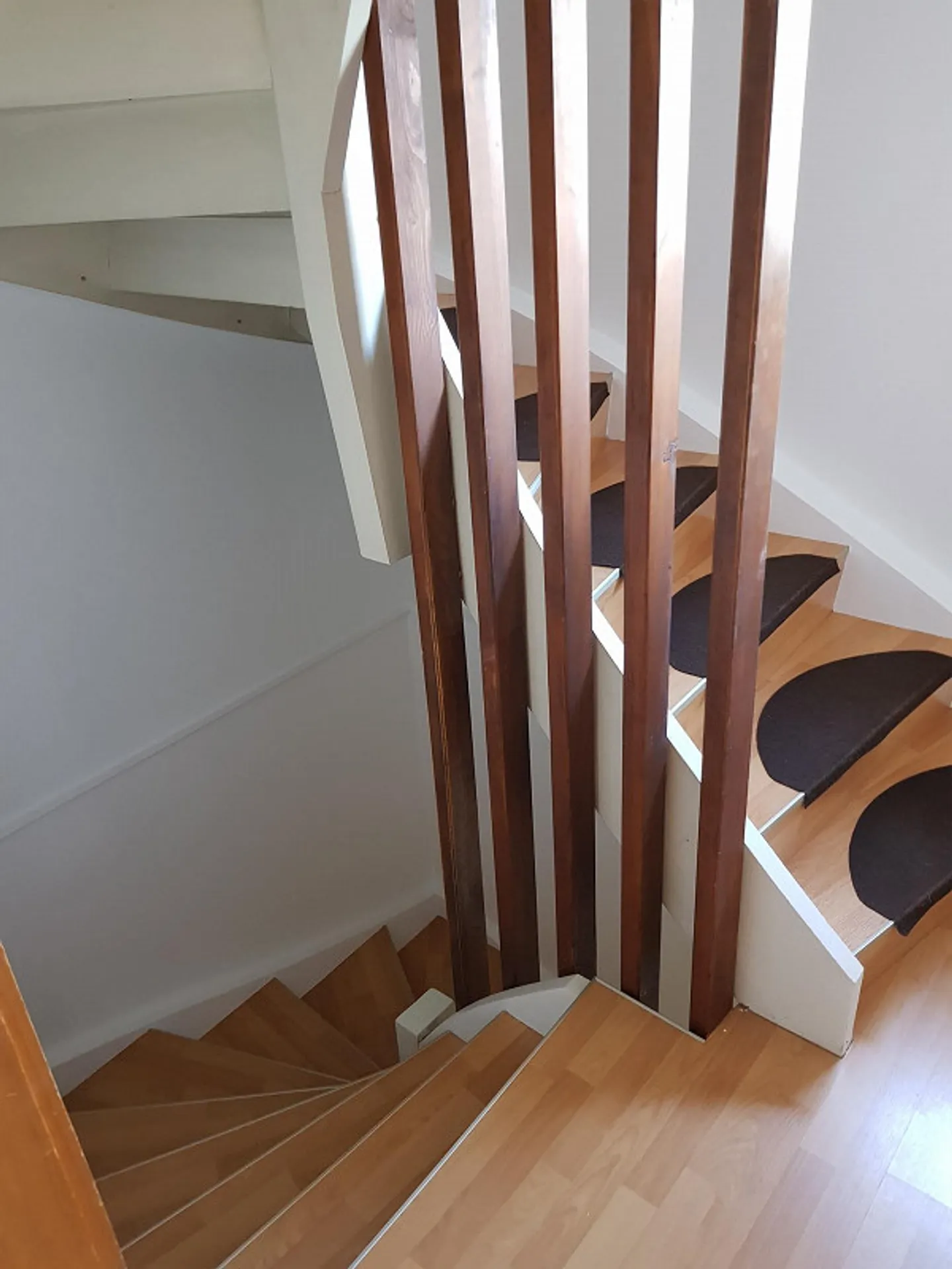 Sezione di casa di 4,5 stanze con grande giardino e garage - Foto 12 di 15