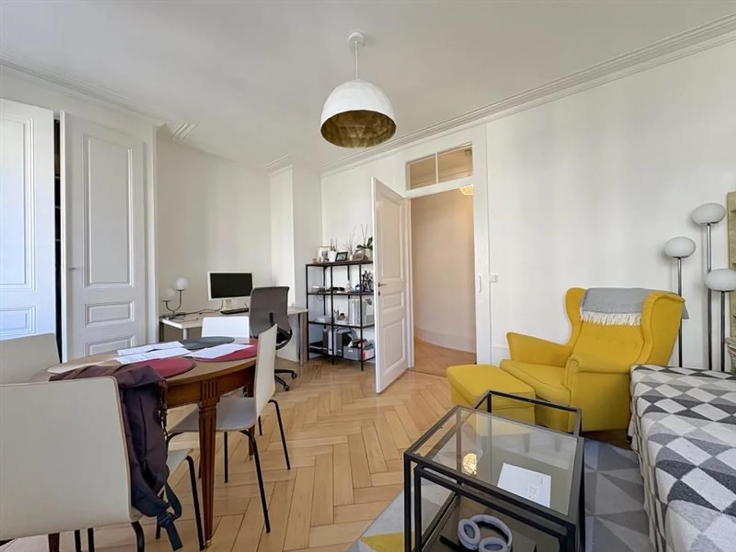 Superbe appartement idéalement situé - Photo 3 sur 8
