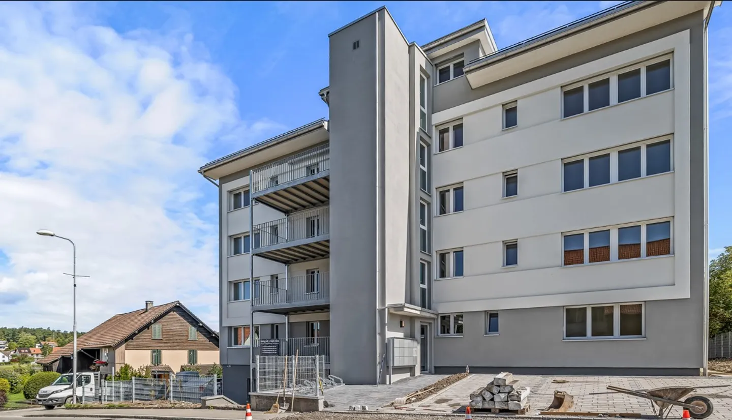 Ampio appartamento con grande terrazza - Foto 1 di 4
