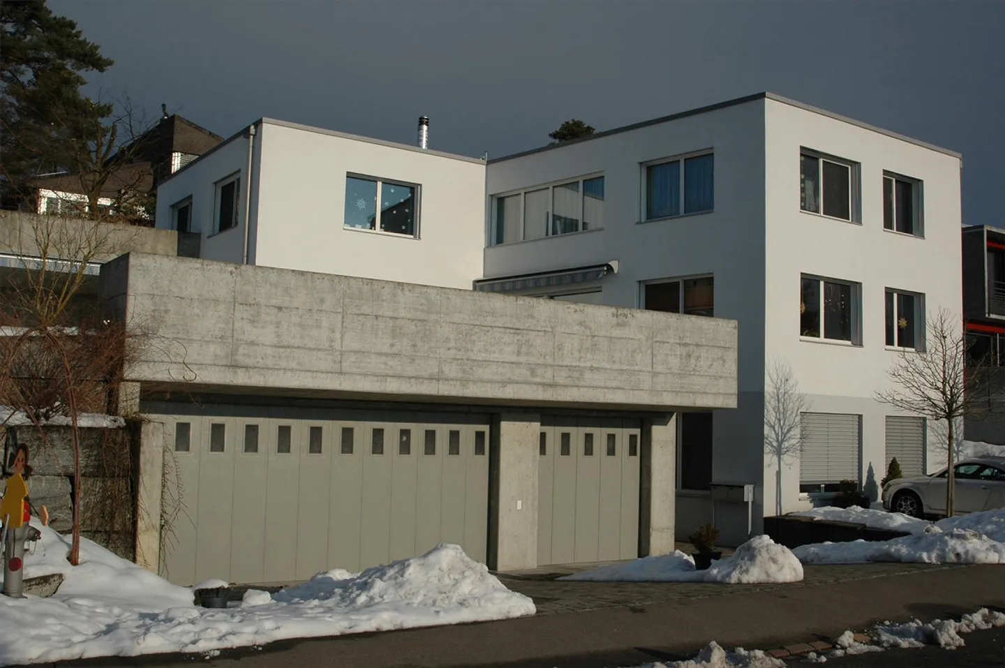 Spacious Single-Family Home with Great View - Photo 2 of 28