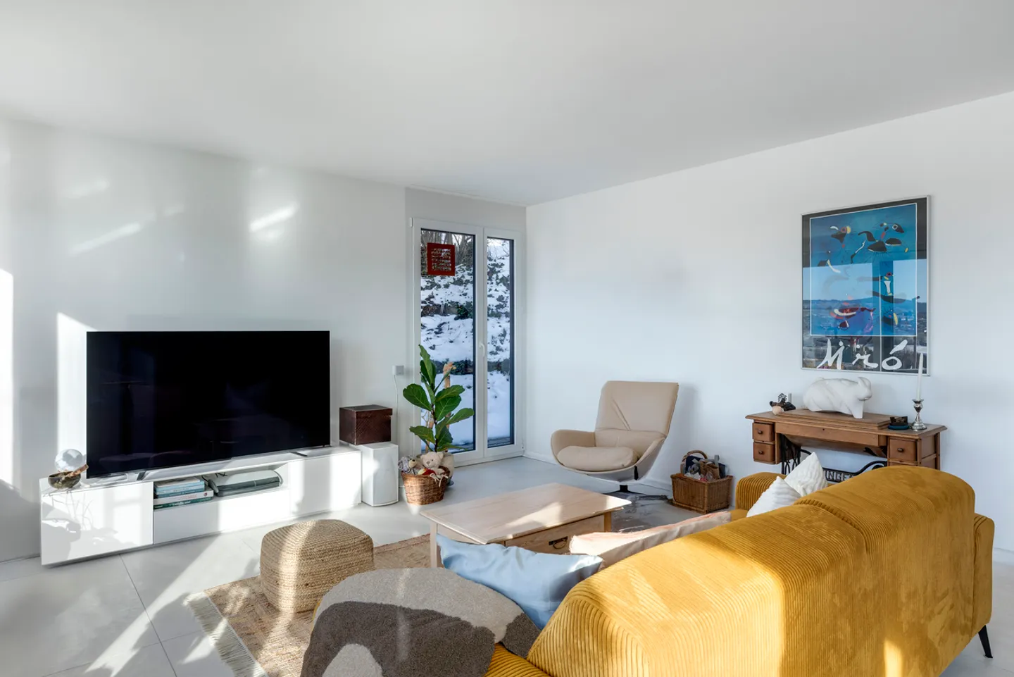 Magnificent 4.5 room ground floor apartment 3 minutes from Broc - Photo 3 of 10