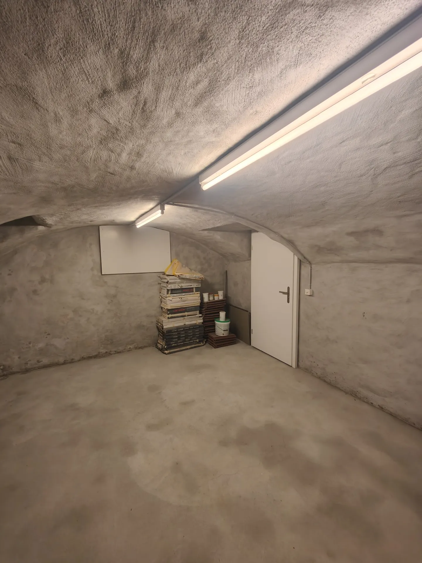 Secure Storage Space in Neuendorf - Photo 5 of 13