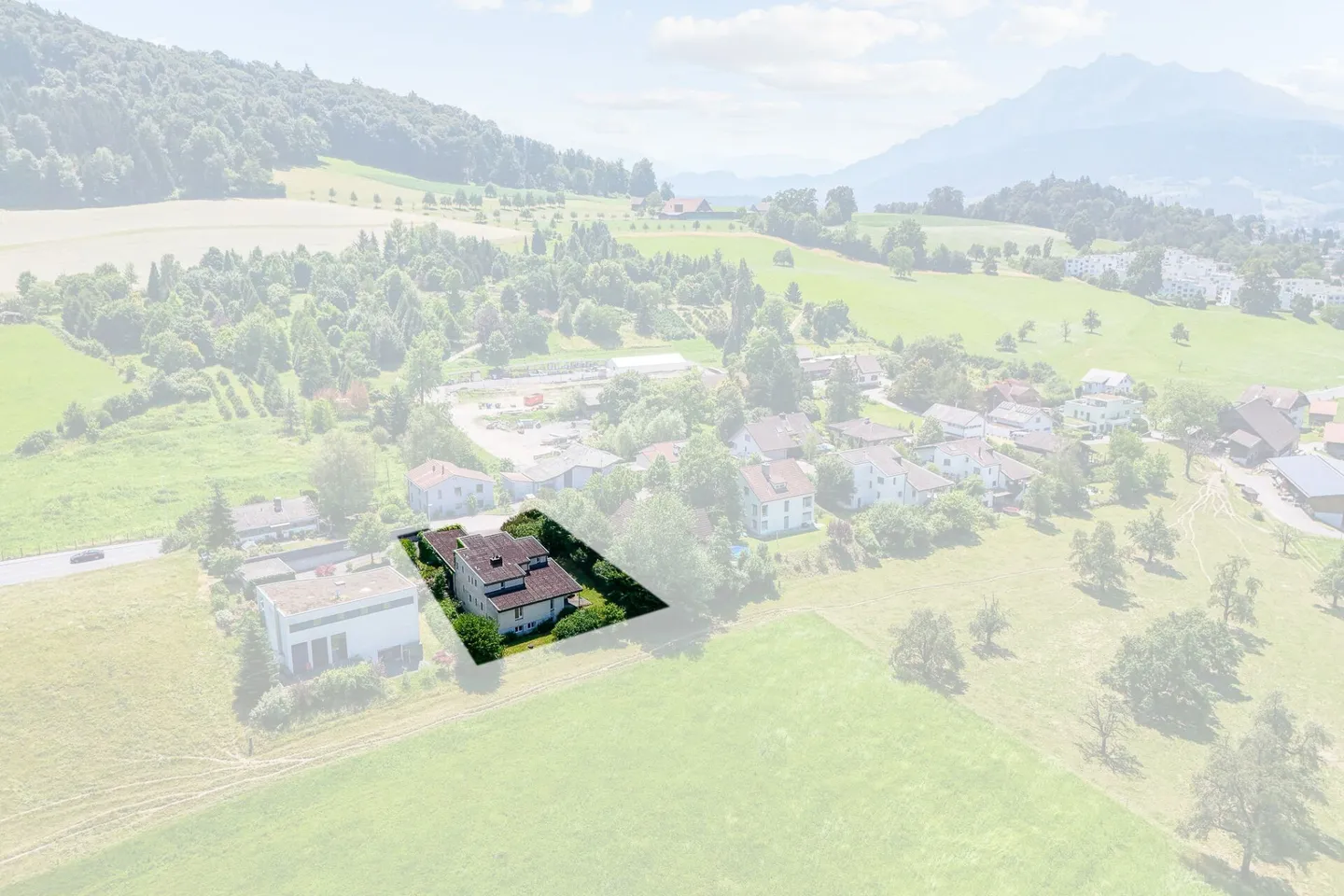 Grosszügiges Einfamilienhaus in Ebikon - Foto 2 von 12
