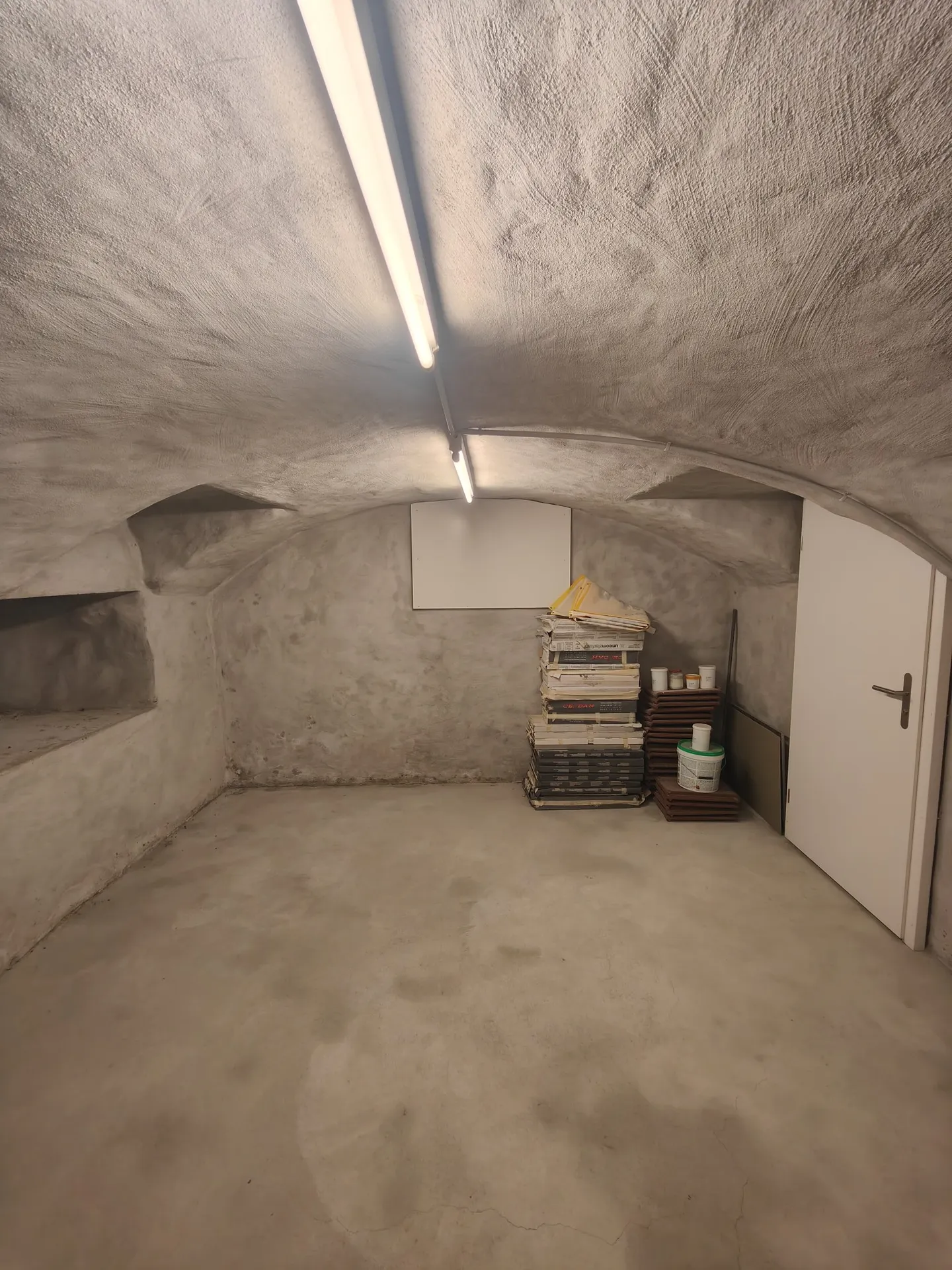 Secure Storage Space in Neuendorf - Photo 6 of 13