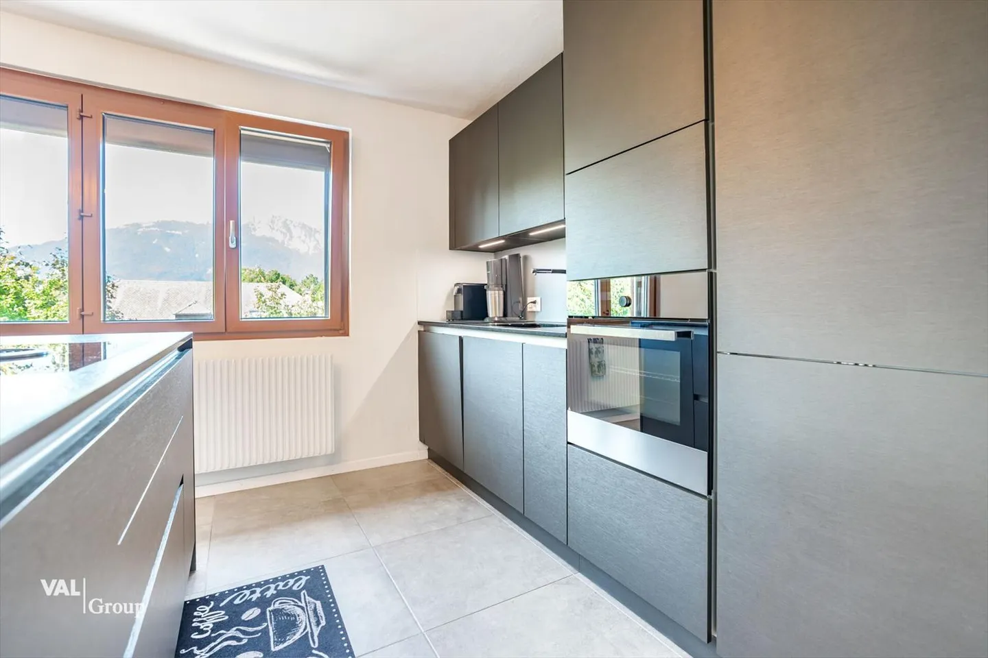 Affascinante casa indipendente in quartiere residenziale - Foto 4 di 13