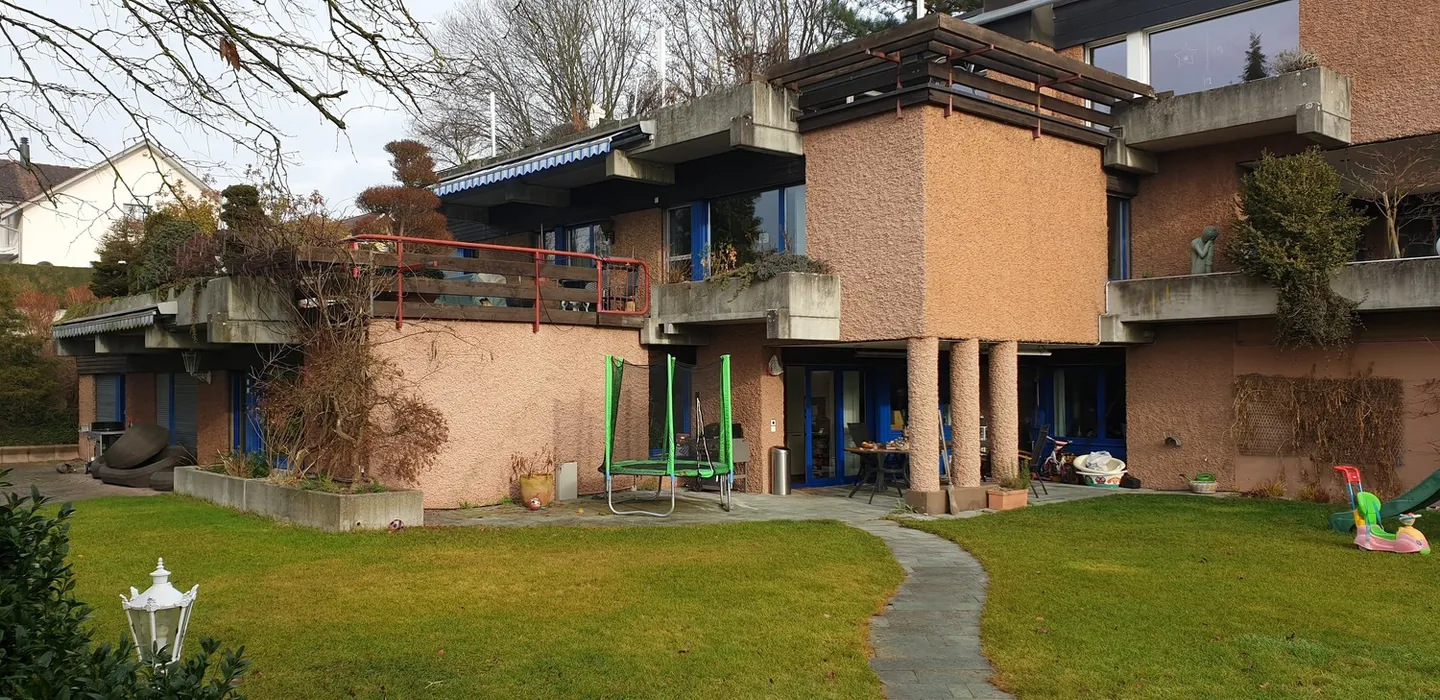 Casa familiare luminosa con giardino - Foto 6 di 10