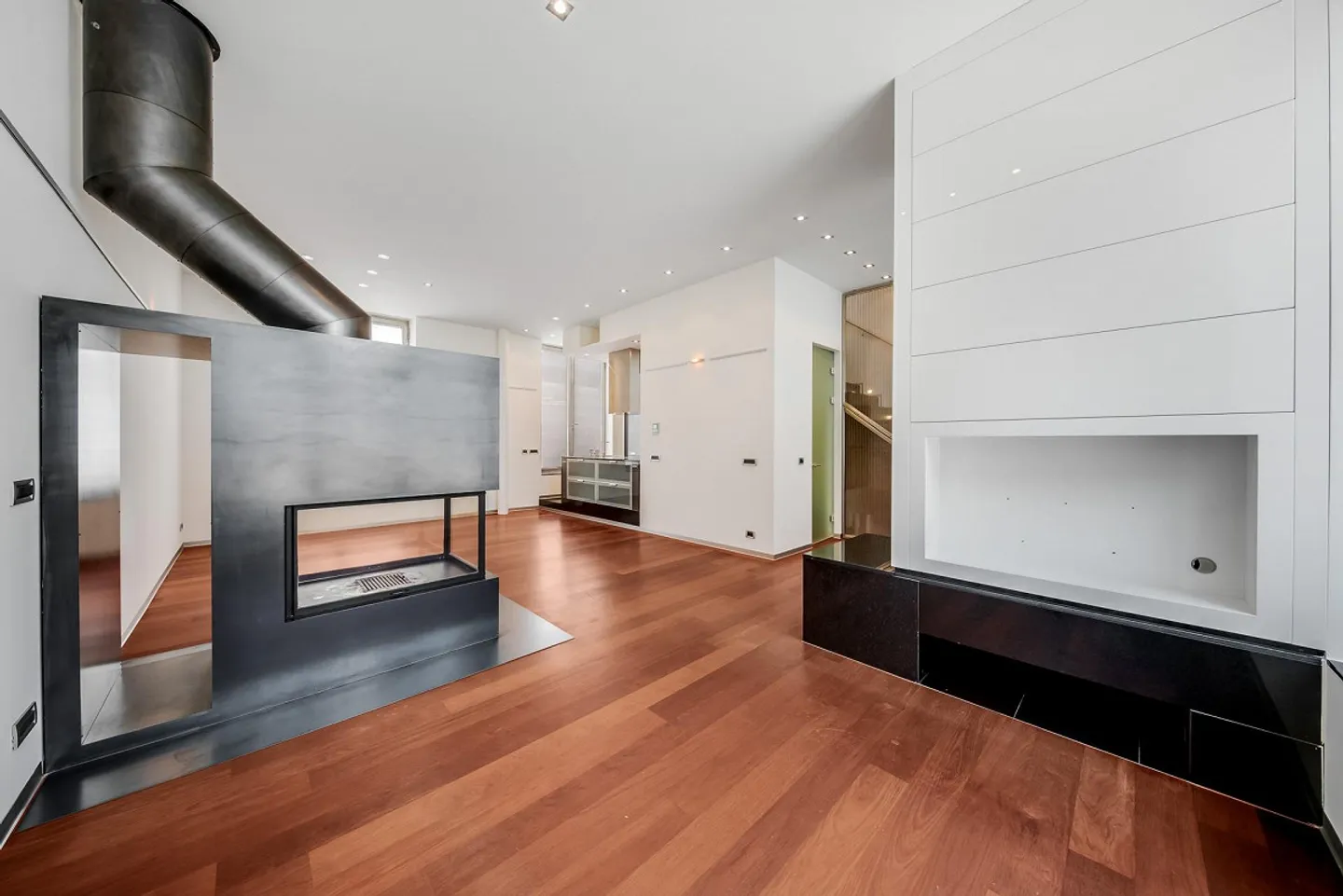 L'appartement parfait et unique sur deux étages dans le district 6 - Photo 6 sur 13
