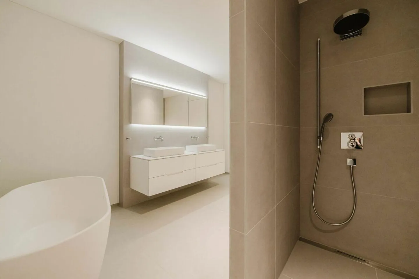 Newly Built Apartments with Lake and Mountain View Copy - Photo 5 of 7