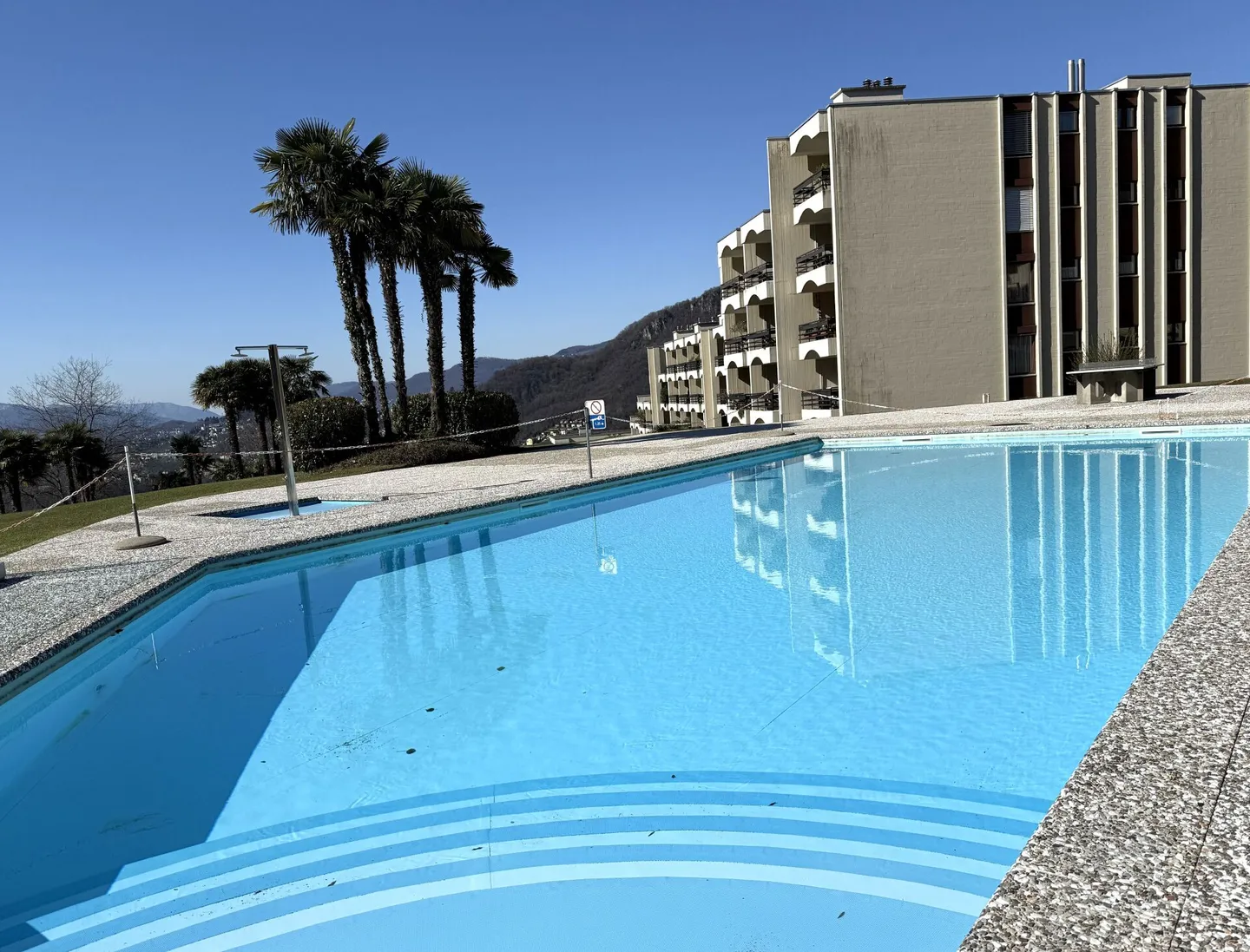 Magnifique 3.5 pièces dans le complexe résidentiel de Cadro - Photo 1 sur 11