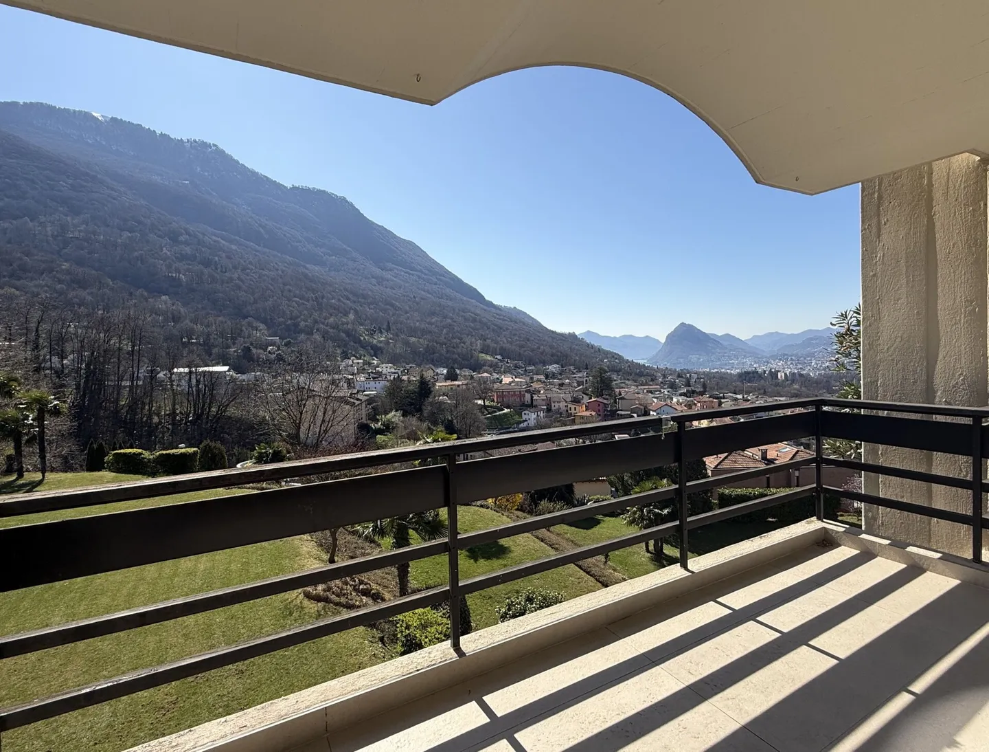 Magnifique 3.5 pièces dans le complexe résidentiel de Cadro - Photo 10 sur 11