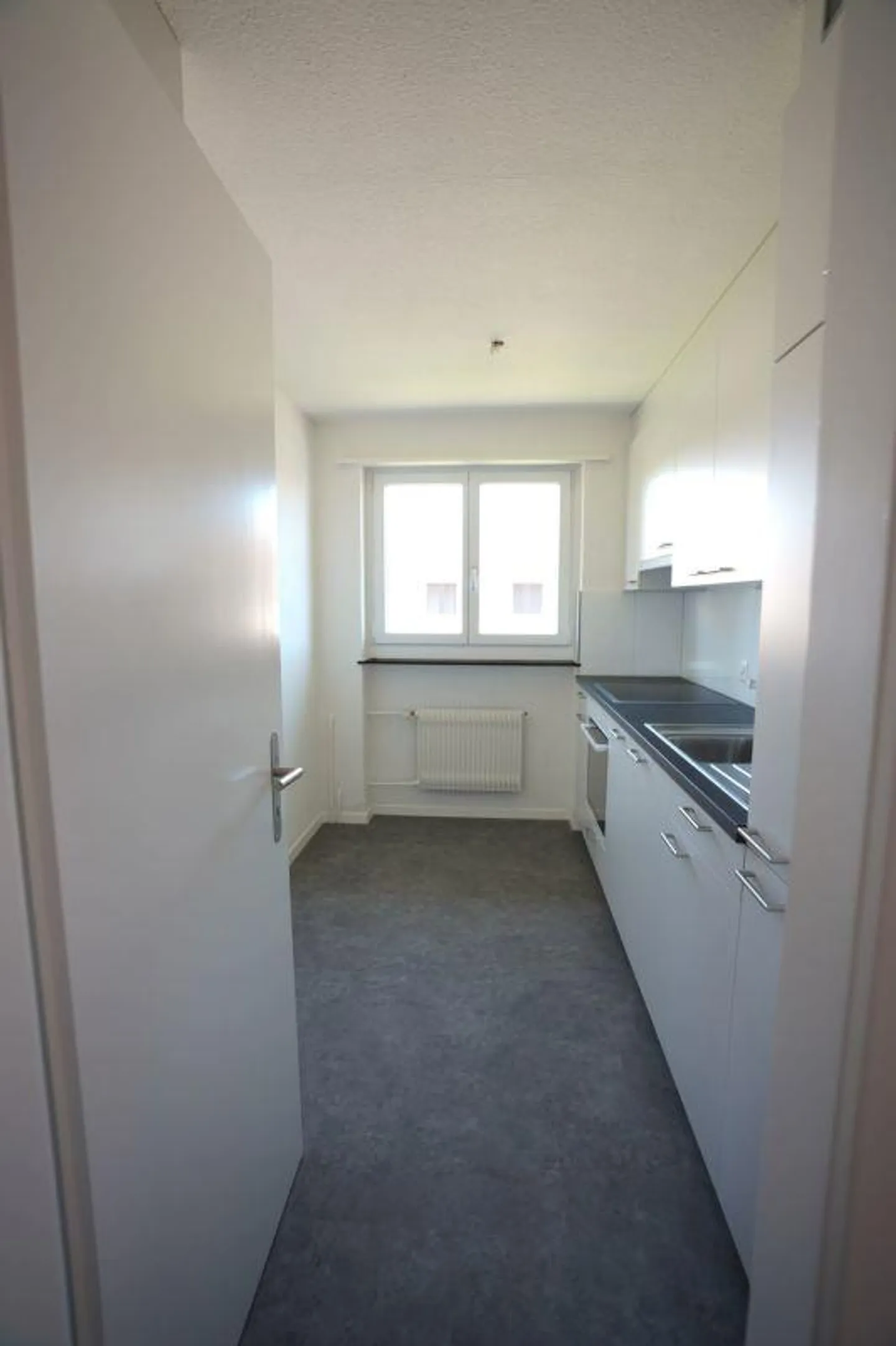 Gemütliche Wohnung mit Balkon - Foto 3 von 10