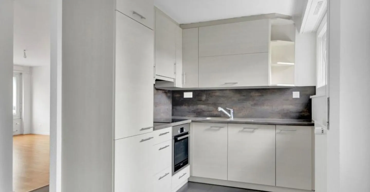 Appartement lumineux avec ascenseur - Photo 3 sur 6