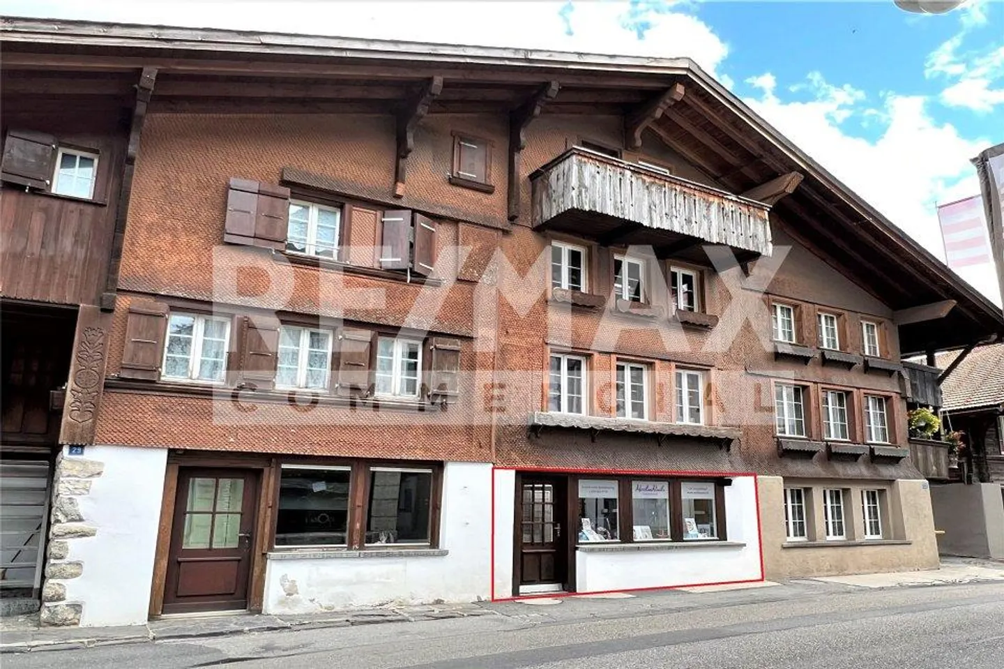 Spazio commerciale in affitto in una posizione ben frequentata a Brienz - Foto 1 di 9