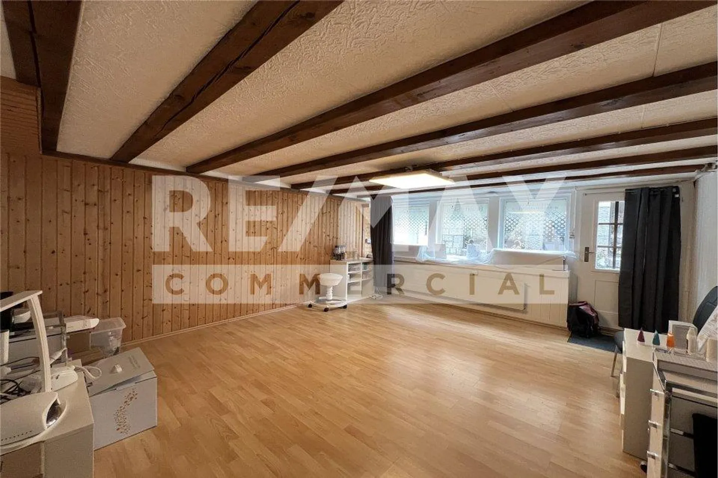 Spazio commerciale in affitto in una posizione ben frequentata a Brienz - Foto 5 di 9