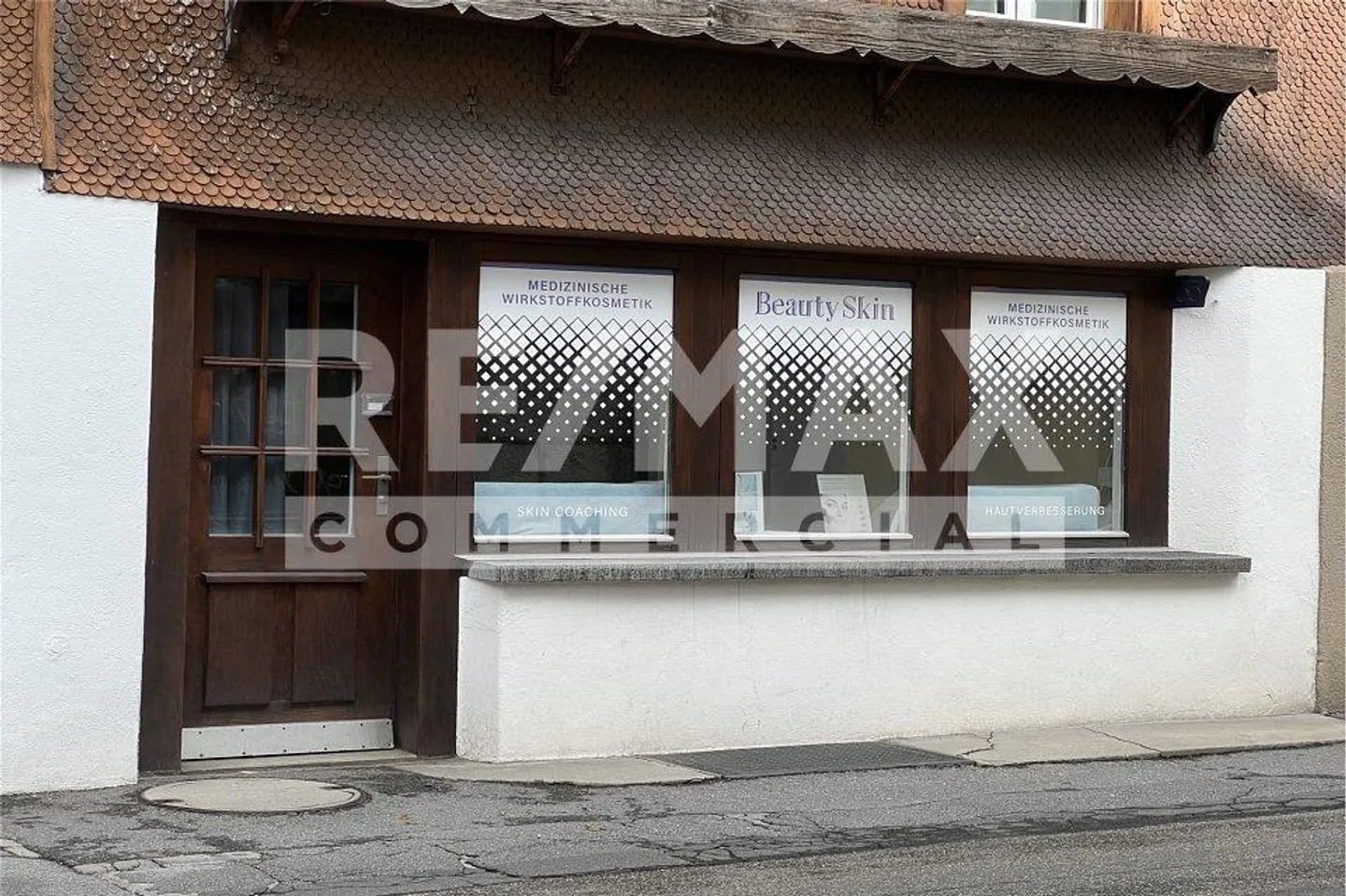 Spazio commerciale in affitto in una posizione ben frequentata a Brienz - Foto 2 di 9