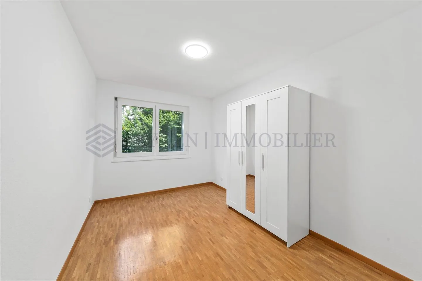 Bright four-room apartment very well located! - Photo 7 of 8