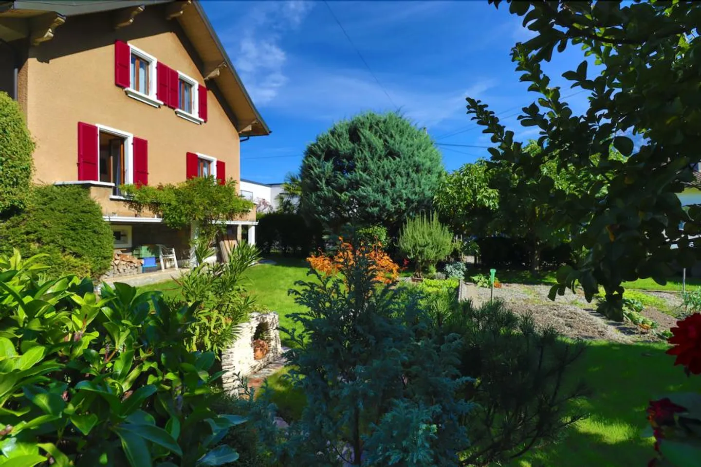 Maison charmante dans un emplacement calme et central - Photo 1 sur 13