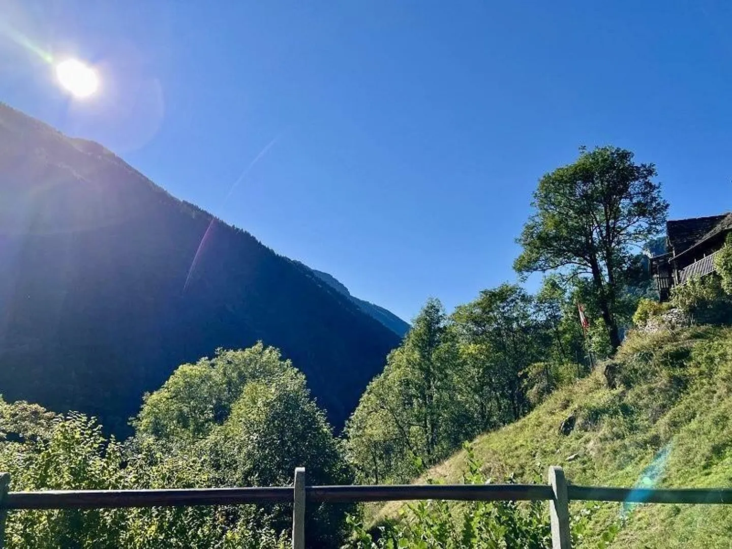 Rustico 3 1/2 locali con molte stanze aggiuntive, molto tranquillo, soleggiato - Foto 20 di 25