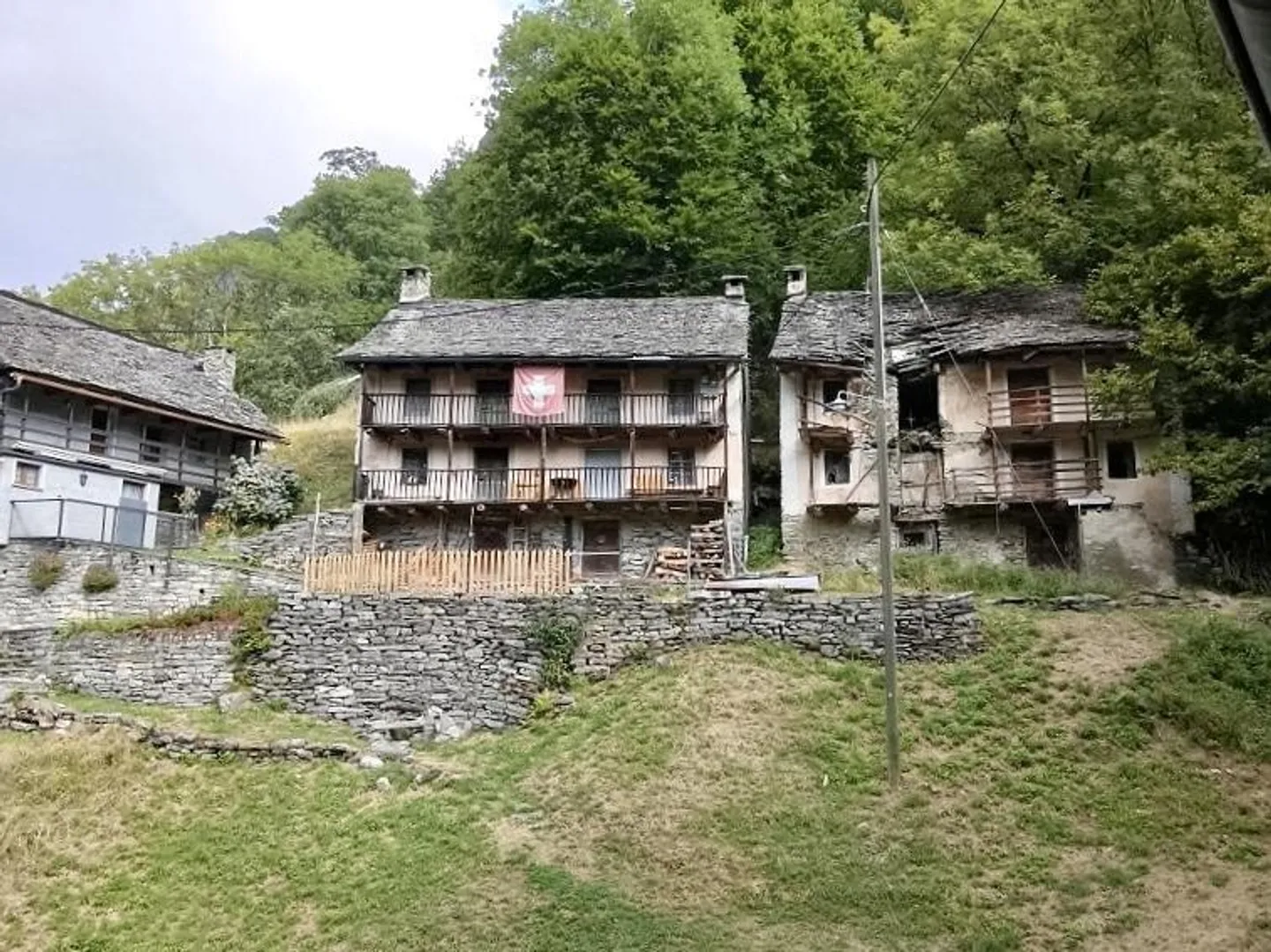 Rustico 3 1/2 locali con molte stanze aggiuntive, molto tranquillo, soleggiato - Foto 23 di 25