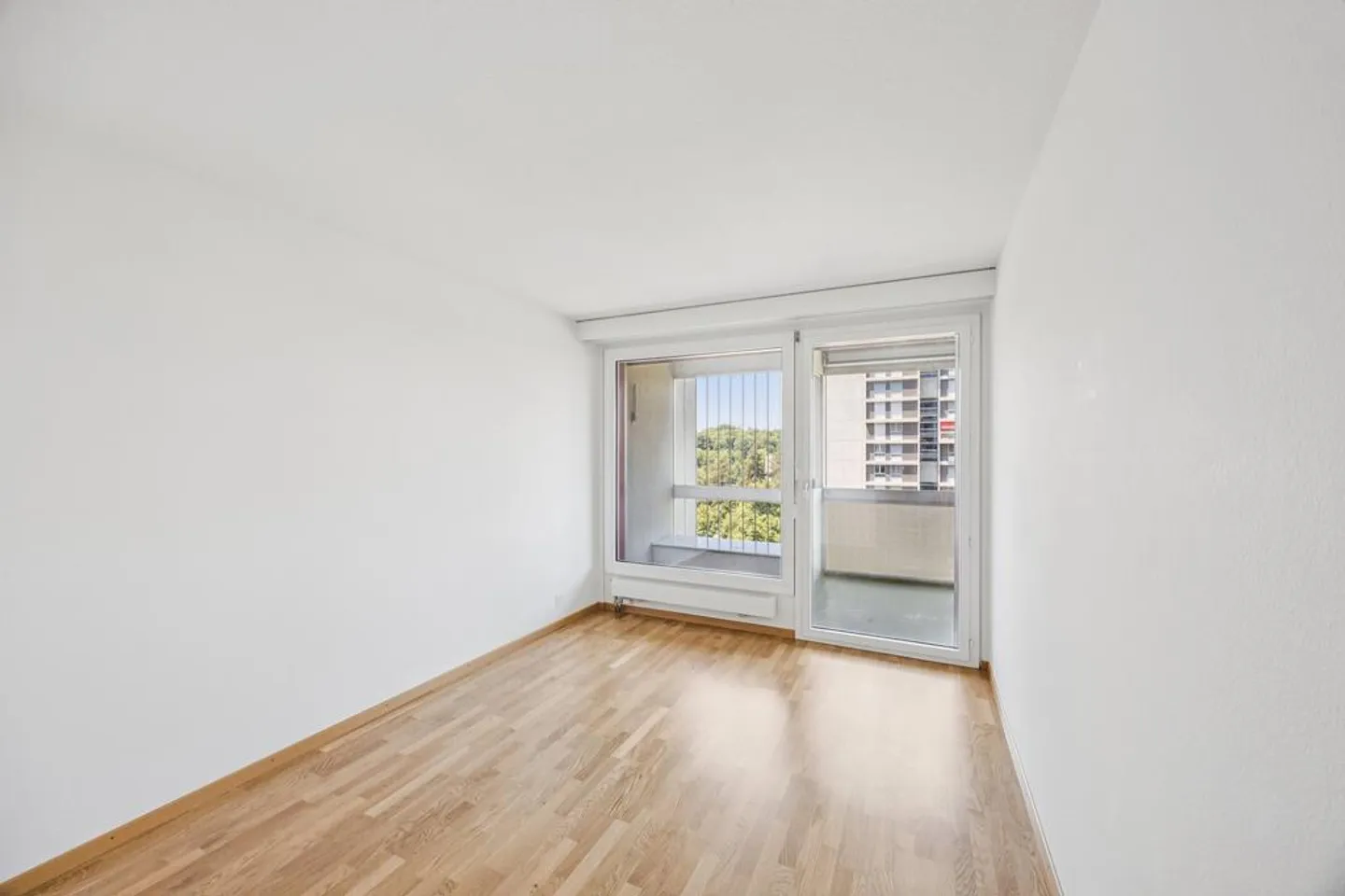 Moderno appartamento di 4.5 locali a Thoracker - Foto 9 di 11