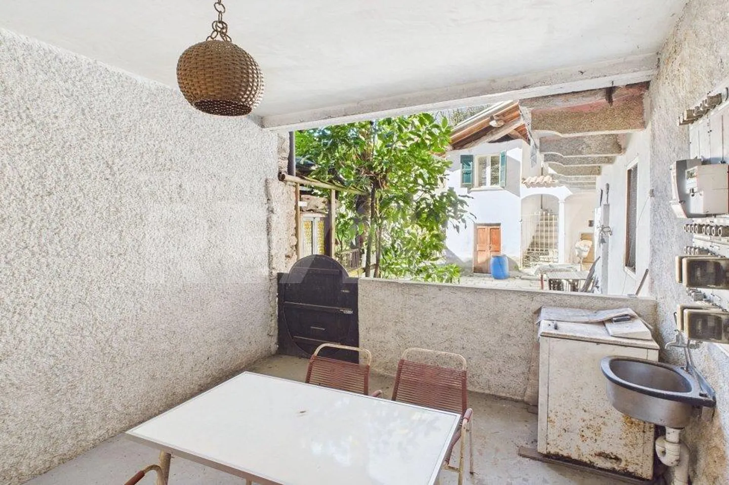 SESSA - SUINO: Rustico per vacanze con loggia e giardino separato - Foto 8 di 13