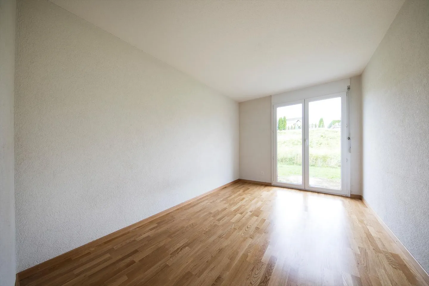 Quiet Residential Area! - Photo 8 of 9