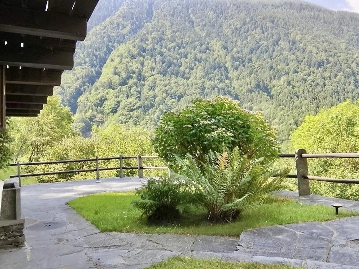 Rustico 3 1/2 locali con molte stanze aggiuntive, molto tranquillo, soleggiato - Foto 18 di 25