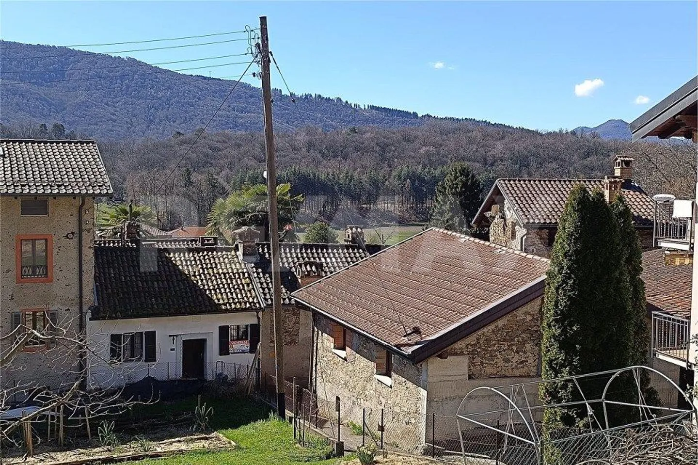 SESSA - SUINO: Rustico per vacanze con loggia e giardino separato - Foto 1 di 13