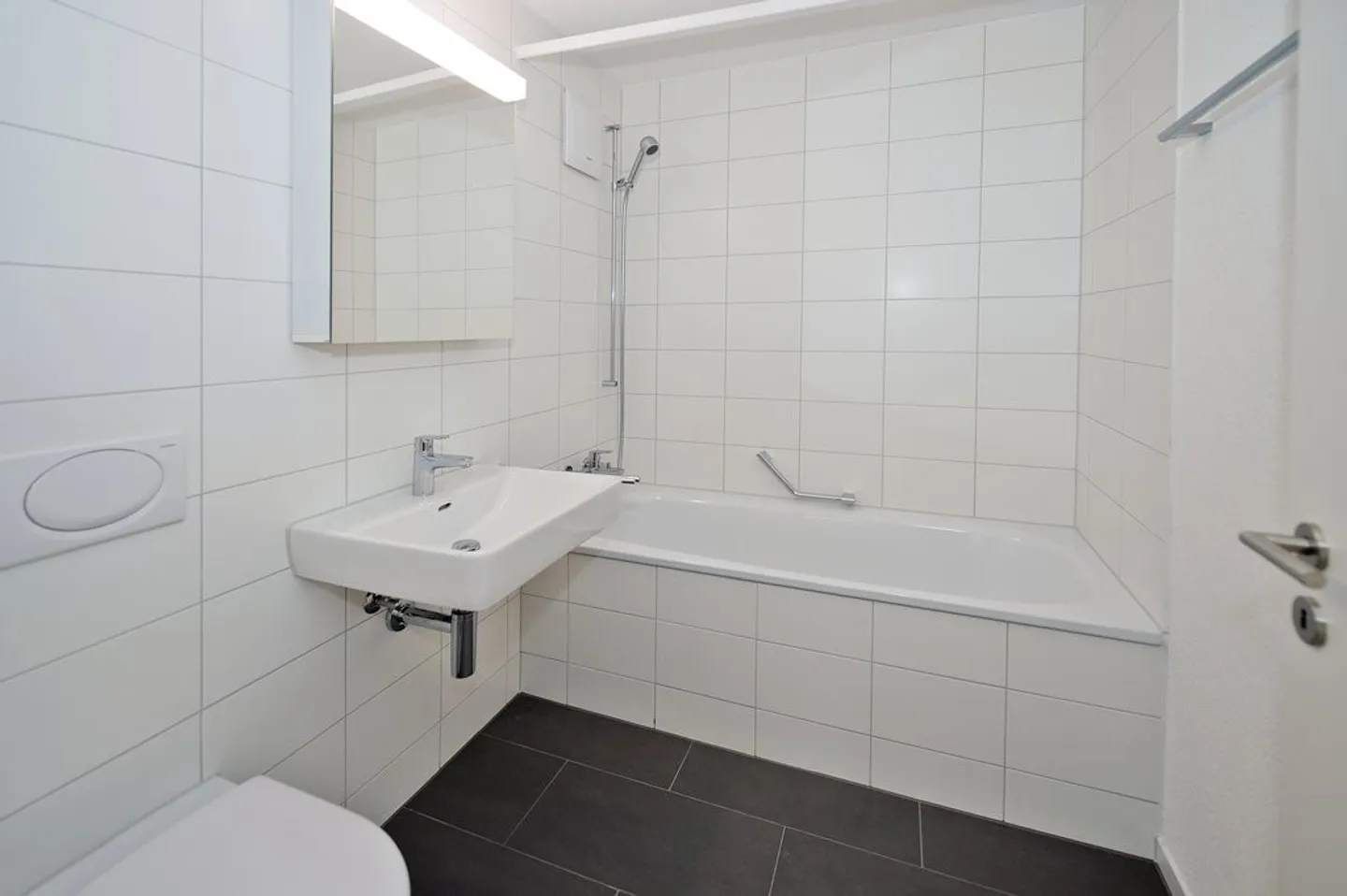 Gemütliche Wohnung mit grossem Balkon - Foto 5 von 8
