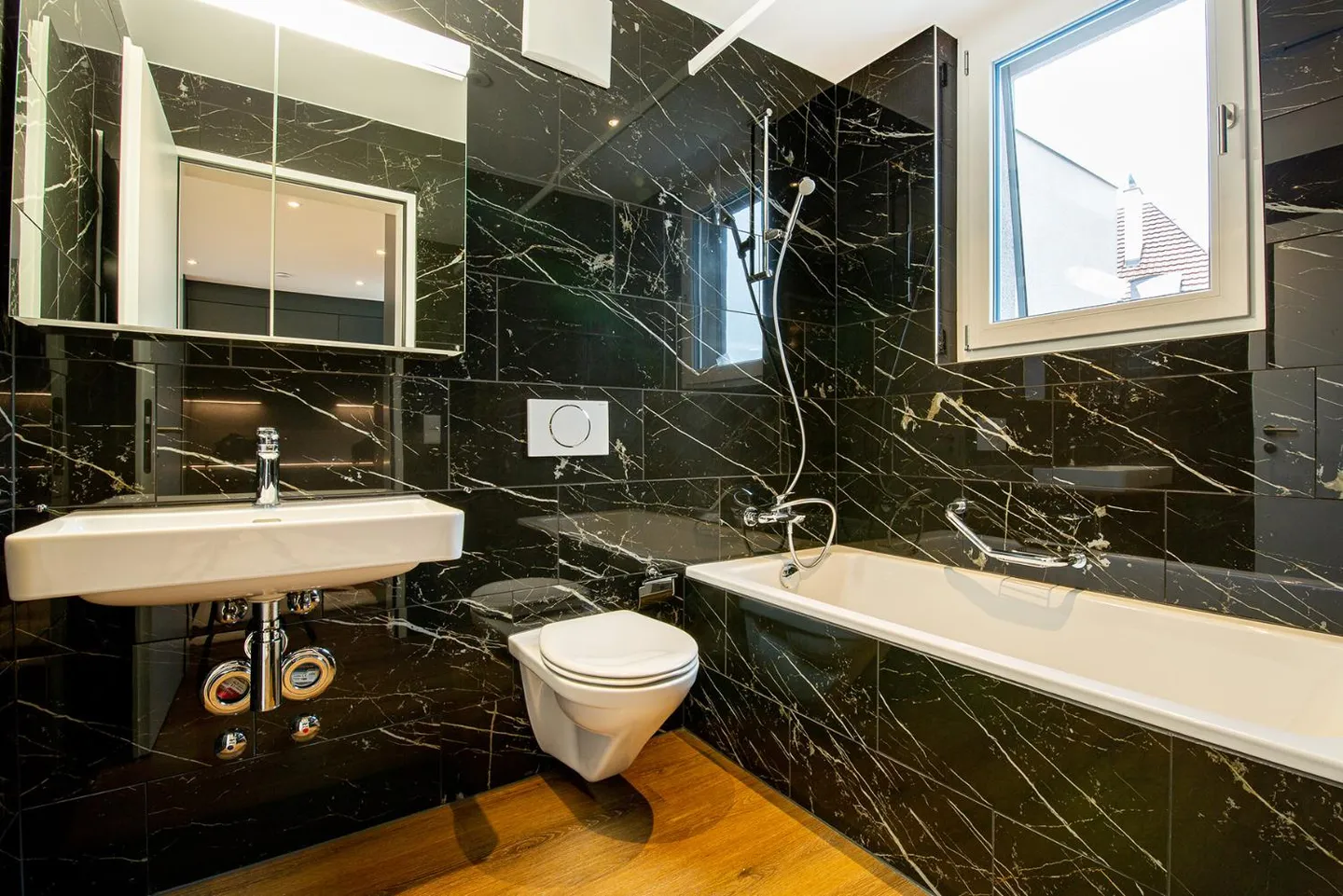 Moderne 2.5 Zimmer Wohnung in Riehen - Foto 4 von 9