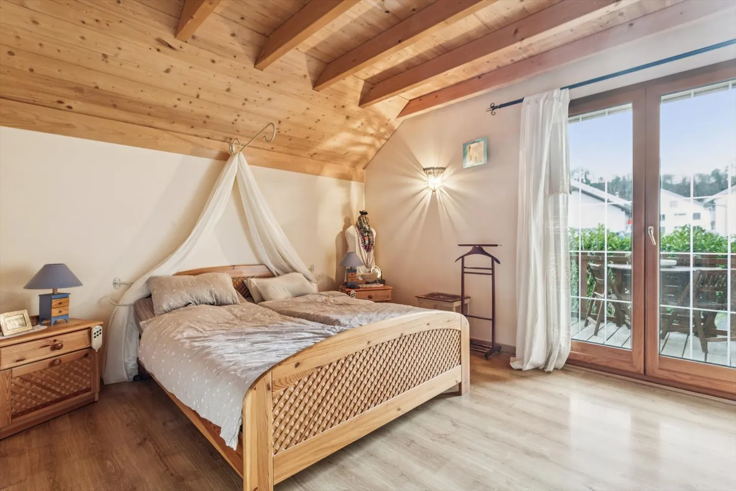 Wunderschöne Familienvilla mit Pool - Foto 6 von 13